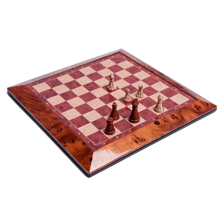 jeu echec en bois classique