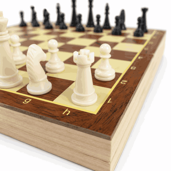 Magnetisches Schachspiel aus Holz
