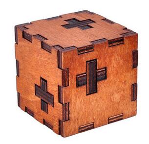 Casse-tête en bois cube