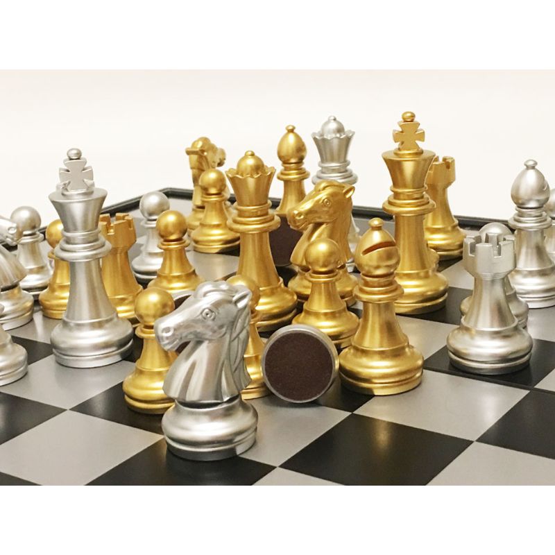 Jeu d'Echecs Magnétique Grand Format 35x35 cm – Marqueté et Pliable avec Pièces Magnétiques Jeu d'Echecs Magnétique Grand Format 35x35 cm – Marqueté et Pliable avec Pièces Magnétiques